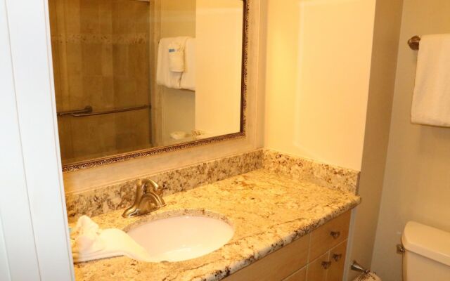 Jamaica Royale - 705 - 2 Br Condo