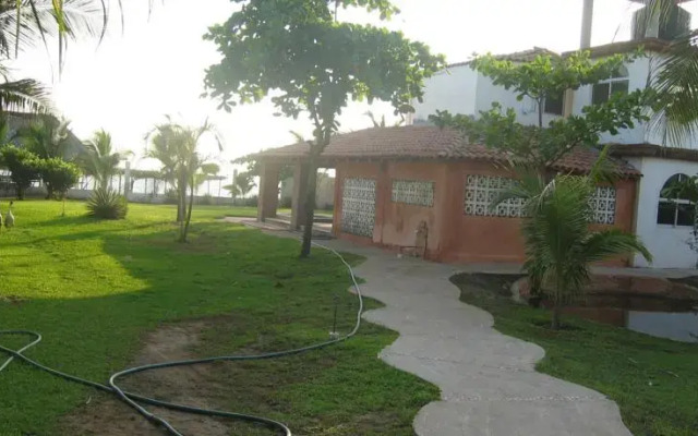 The Sea Lake House