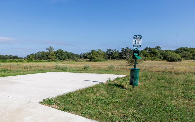 Studio 6 – Giddings, Tx