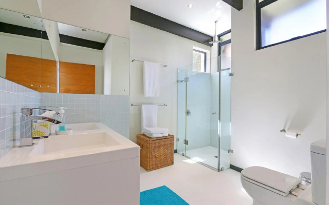 Villa Aqua