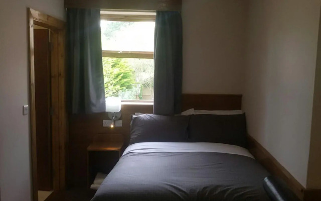 Crosshill House