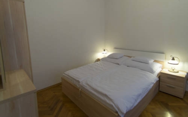 Báthory Apartment
