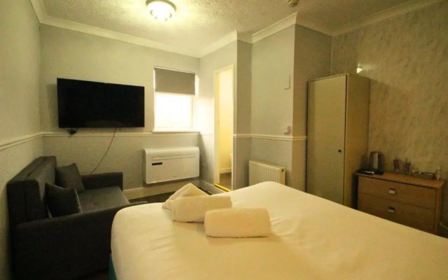 OYO Abbey Lodge Hotel