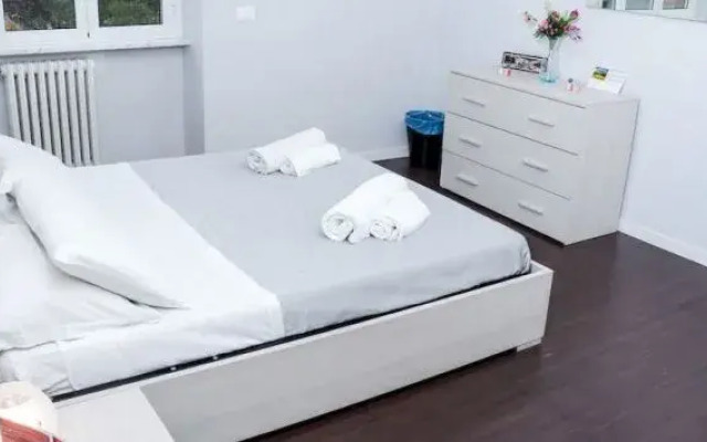 Bed & Breakfast Brothers & Sisters