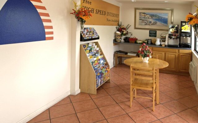 Americas Best Value Inn Niantic