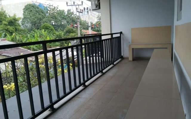 G357 Near Margo City by ZUZU