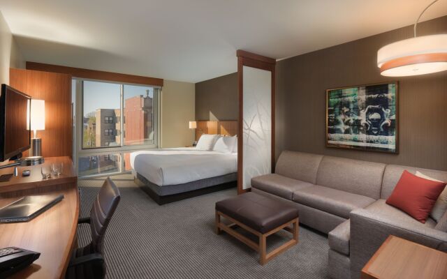 Hyatt Place Chicago-South/University Medical Center