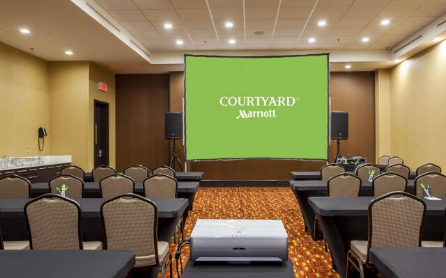 Courtyard by Marriott Montreal West Island/Baie D'Urfe