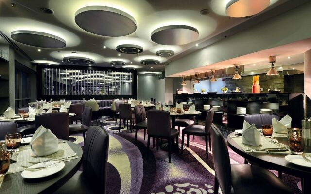 Qabila Westbay Hotel