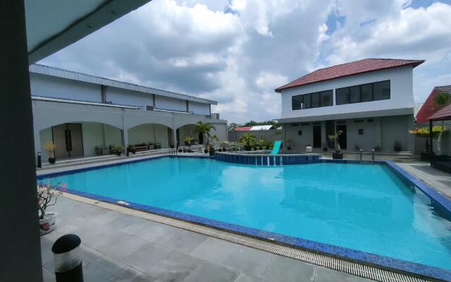 Brits Hotel Pangkalan Bun