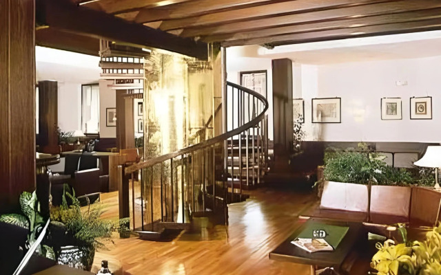 Hotel Paladin