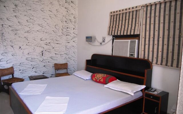 Sai Home Stay Bed and Breakfast