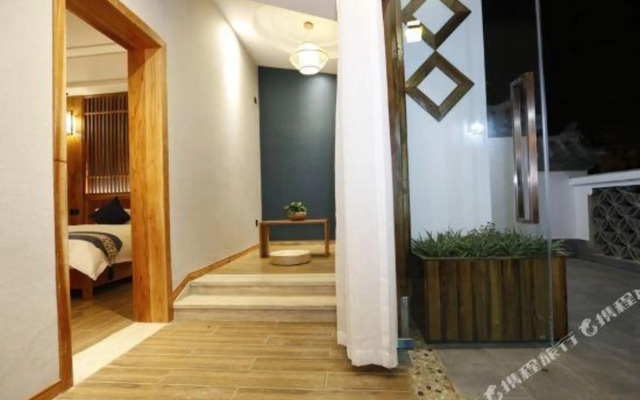 Shiguang Xiaozhu Hotel