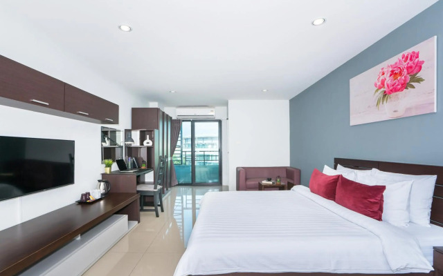 De Botan Srinakarin Hotel & Residence