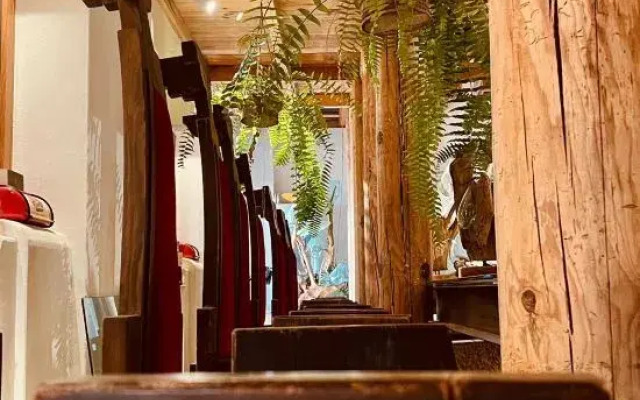 Senhuoyeshe B&B