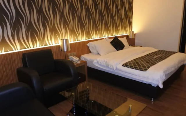 New World Express Motel