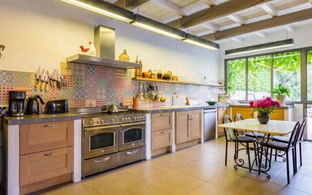 Maison Paradou, 8 pièces, 12 personnes - FR-1-599-10