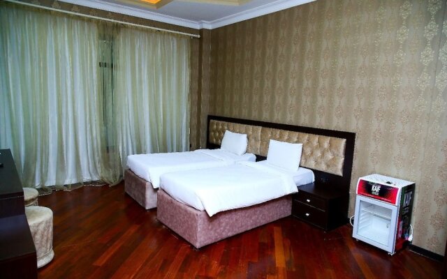 Golden Shine Hotel
