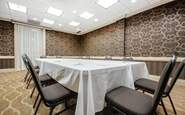 Holiday Inn Louisville-north (clarksville)