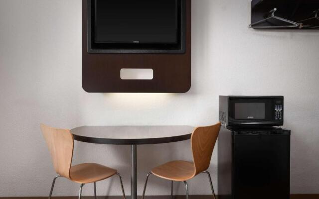 Motel 6 Carpinteria, CA - Santa Barbara - North