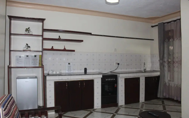 Montane Safaris Hotel