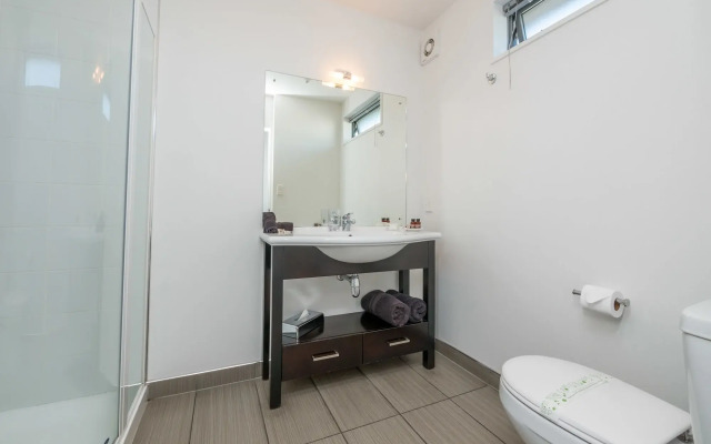 Bellano Motel Suites