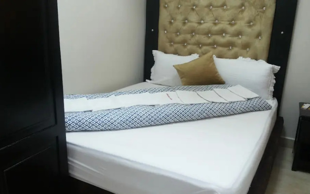 Tripplex Hotel