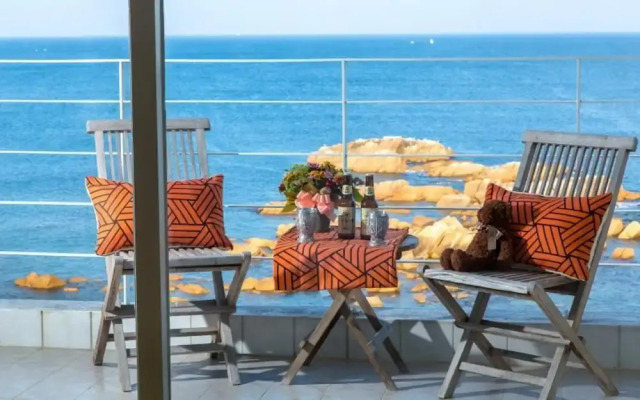 Castles Pebble Beach Pension