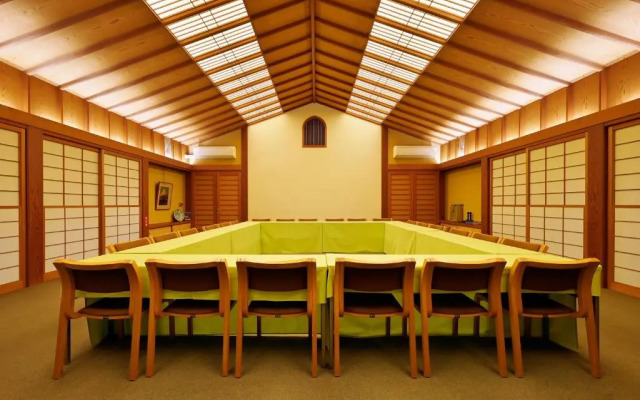 Atami Onsen Sampeiso