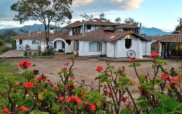 Sierra Alisos Hotel de Campo