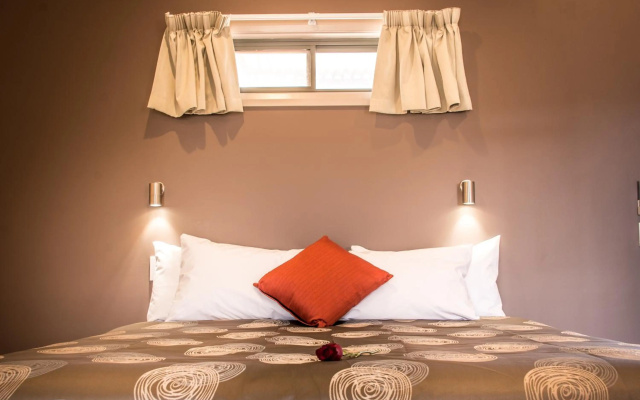 Broken Hill Outback Resort – Guest Rooms – Broken Hill
