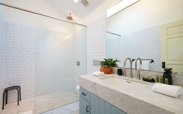Casa Mallet by Wynwood House