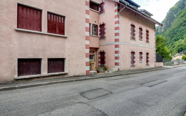 Appartement Cauterets, 2 pièces, 6 personnes - FR-1-401-152