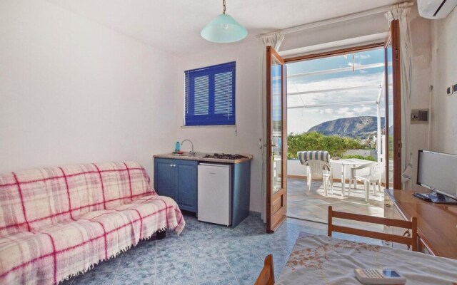 Nice Apartment in Sant´angelo D´ischia With 1 Bedrooms and Wifi