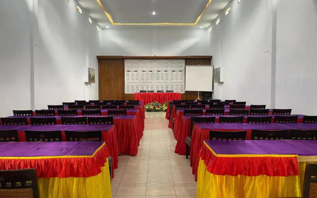 Nadia Hotel