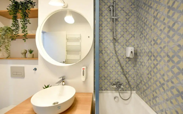 THE BIRD'S STORY. Plaza Residence Studio