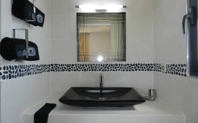 Le Hameau de la Crique de lAnglaise