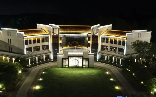 Qinlu Resort Hotel