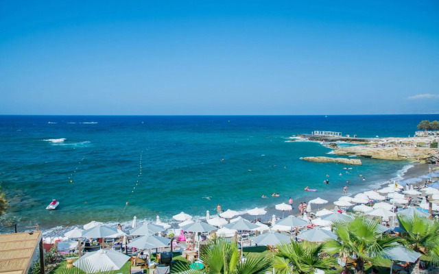Akasha Beach Hotel & Spa