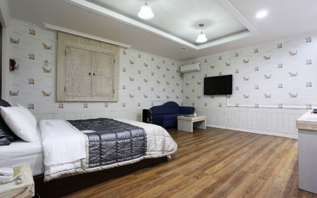 Picasso Motel Daejeon
