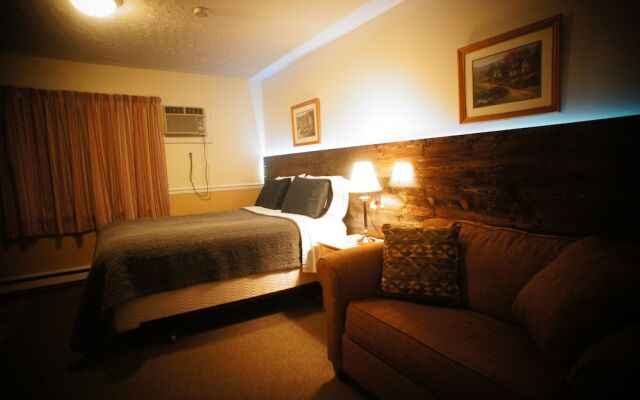 Silverwood Inn & Suites