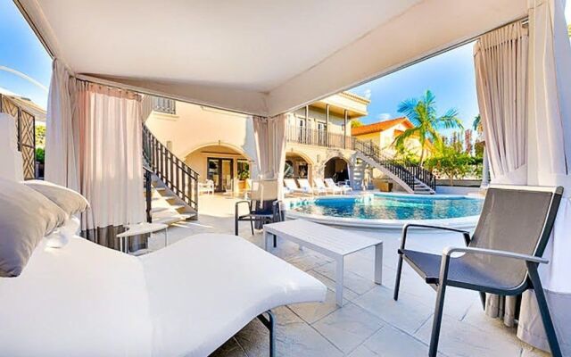 Villa Hera