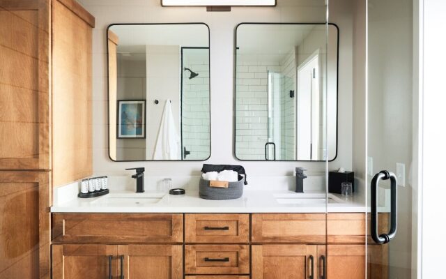 The Confluence Hotel