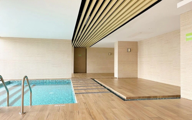 Gold Coast PIK Premium Seaview Apartment
