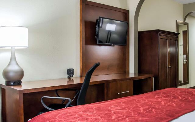 Comfort Suites University - Research Park