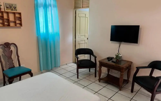 Cozy Apartment 2 min to the Beach, Rooftop