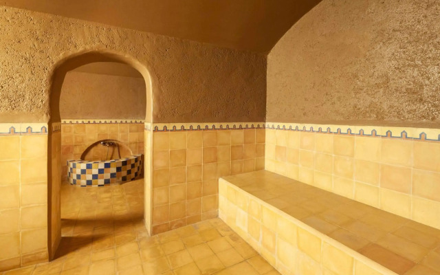 Borjs Hotel Suites & Spa