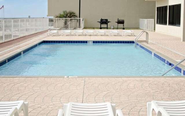 Tropical Winds Unit 701