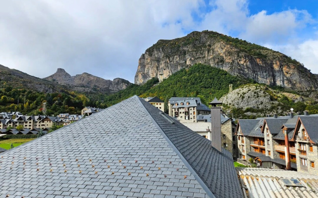 Apartamentos Sallent-Escarrilla 3000