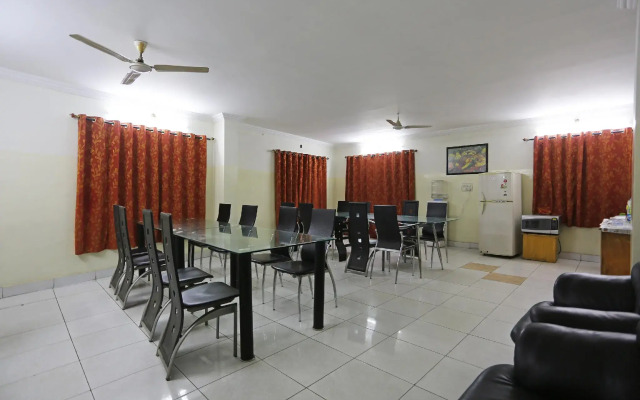 OYO 7707 Corpo Suites